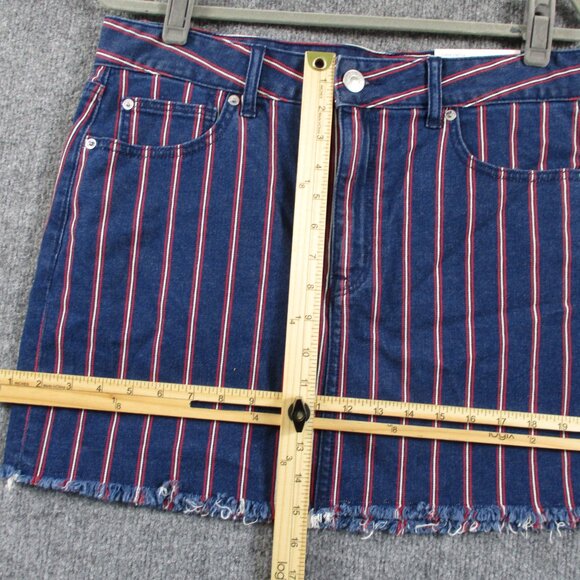 American Eagle Skirt Womens 12 Blue Red Striped Denim Jean Mini Stretch Raw Edge - Picture 11 of 13